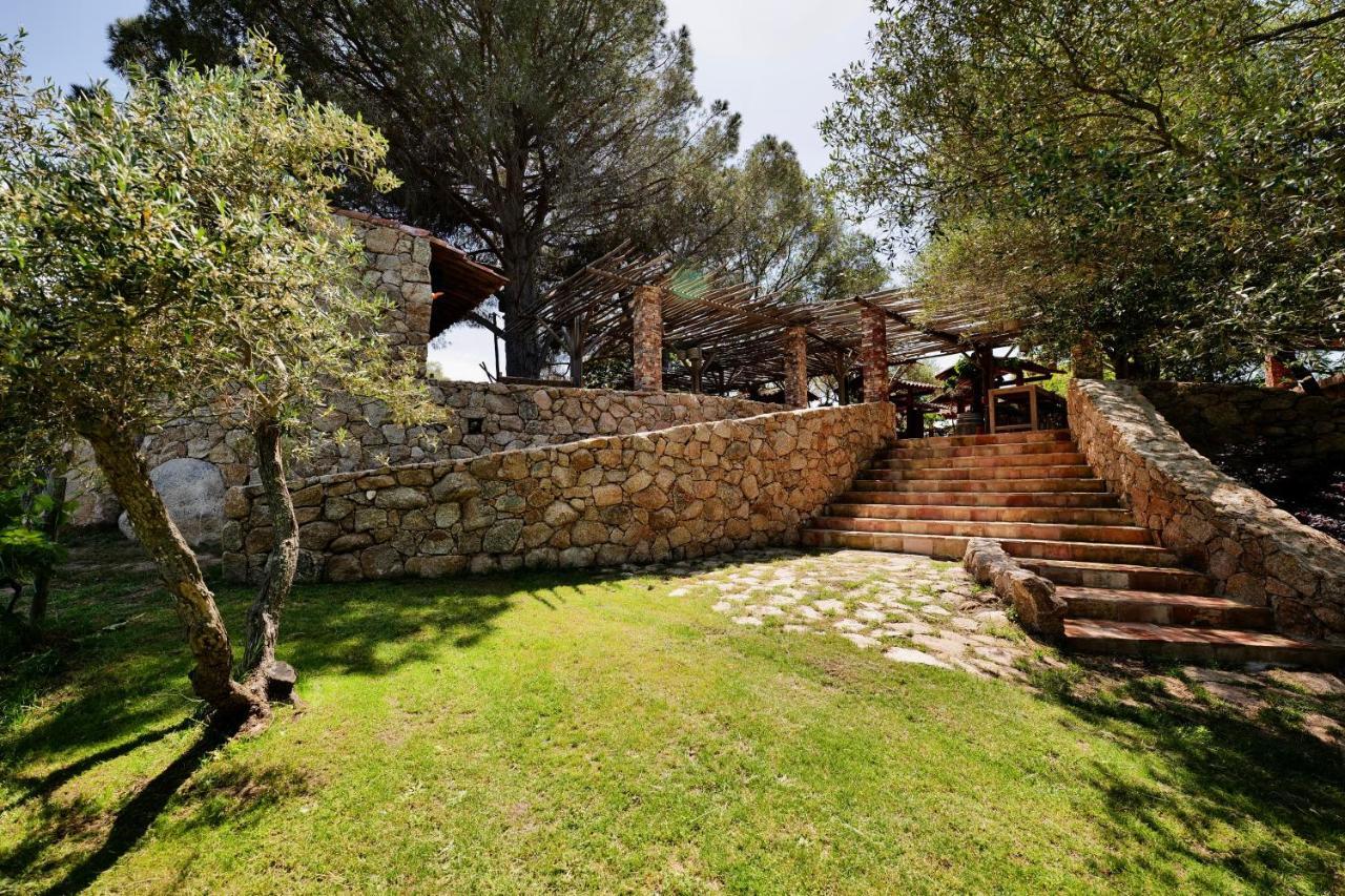 Domaine Pozzo Di Mastri Hotel & Spa Figari  Dış mekan fotoğraf